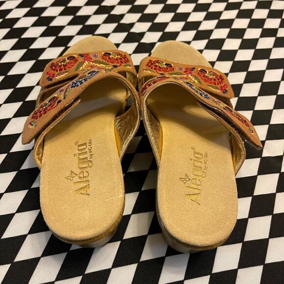 Alegria Embroidered Sandals Size 37 or 7M - Picture 4 of 9